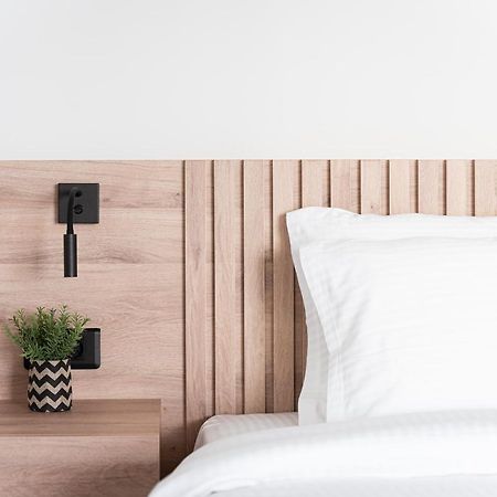 Saronida Hills Aparthotel Екстериор снимка
